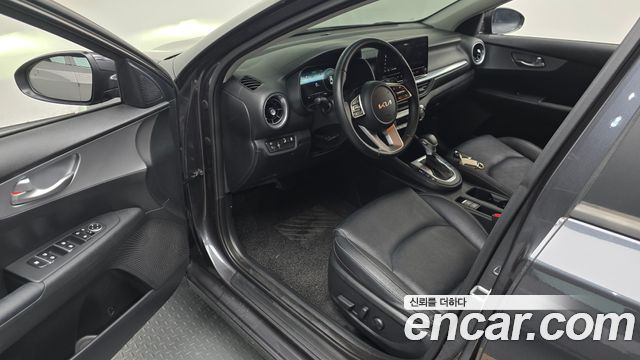 Kia K3 2022 — photo 10