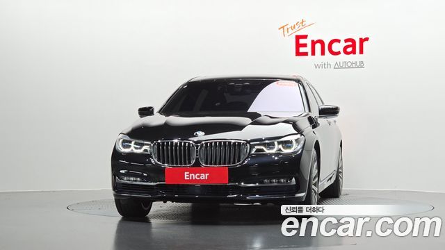 BMW 7-Series 2016 — photo 3