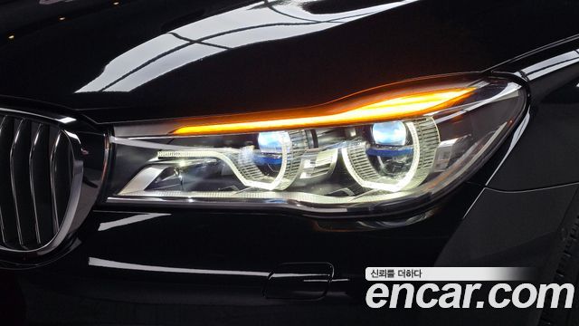 BMW 7-Series 2016 — photo 8