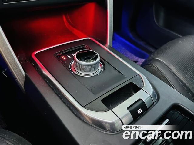 Land Rover Discovery Sport 2016 — photo 18