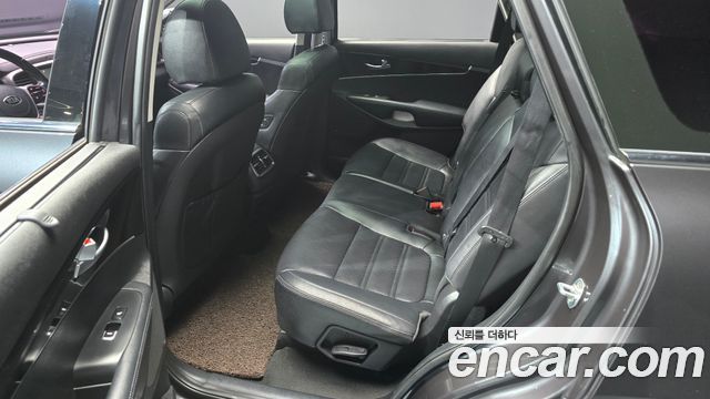 Kia Sorento 2018 — photo 18