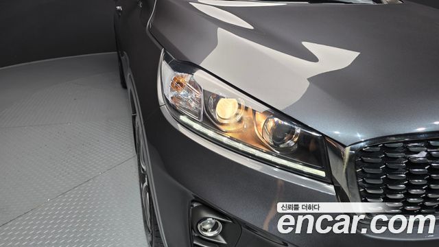 Kia Sorento 2018 — photo 8