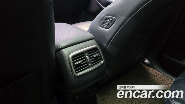 Kia Sorento 2018 — photo 32