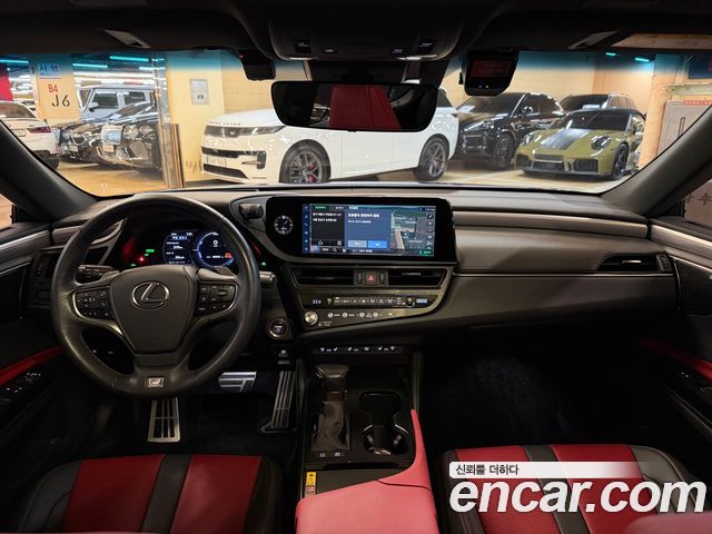Lexus ES 2023 — photo 7