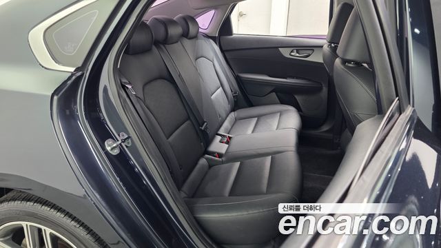Kia K3 2019 — photo 11
