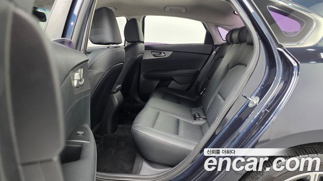 Kia K3 2019 — photo 12