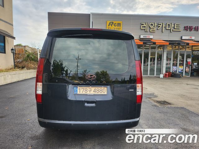Hyundai Staria 2022 — photo 5