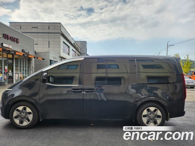 Hyundai Staria 2022 — photo 7