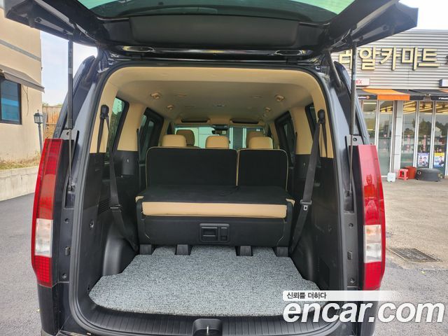 Hyundai Staria 2022 — photo 8