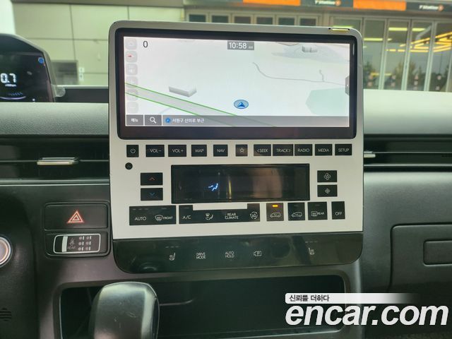 Hyundai Staria 2022 — photo 13