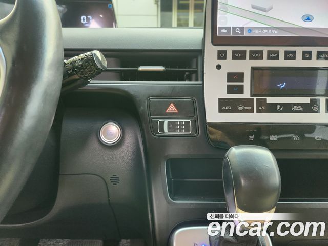 Hyundai Staria 2022 — photo 14