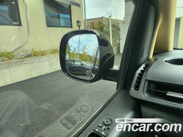 Hyundai Staria 2022 — photo 19