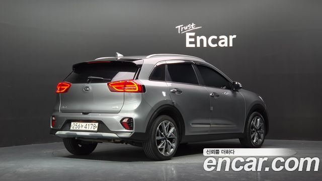 Kia Niro 2020 — photo 2