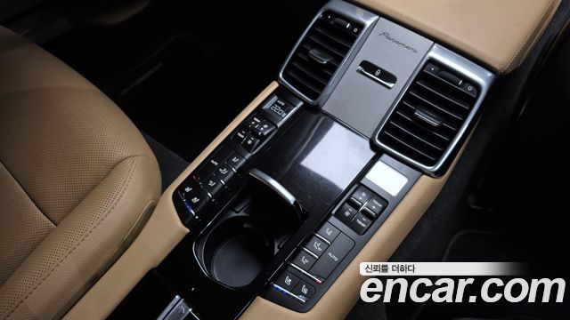 Porsche Panamera 2016 — photo 15