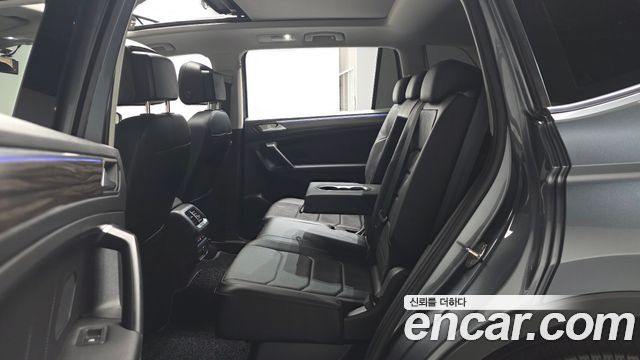 Volkswagen Tiguan 2023 — photo 18