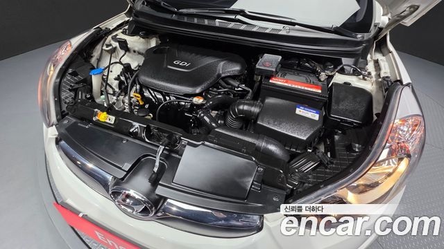 Hyundai AVANTE 2012 — photo 6
