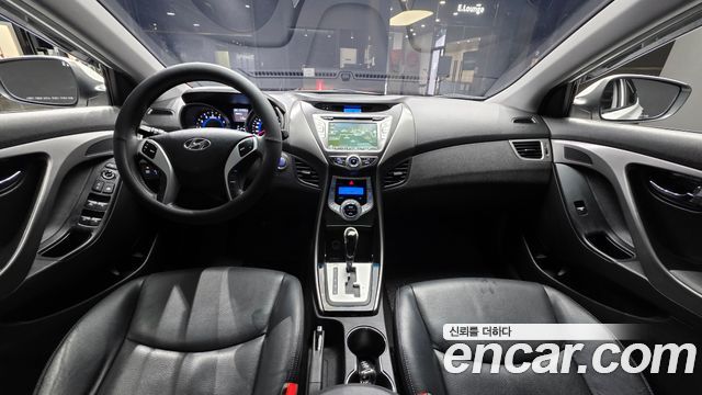 Hyundai AVANTE 2012 — photo 10