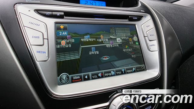 Hyundai AVANTE 2012 — photo 25