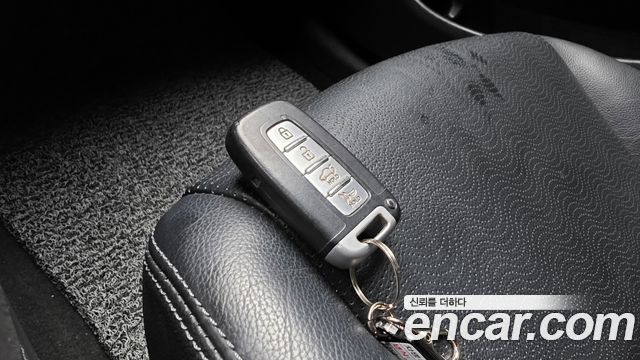 Hyundai AVANTE 2012 — photo 32