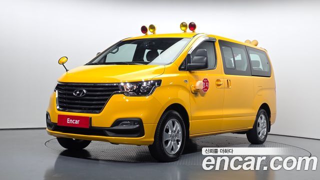 Hyundai Starex 2020 — photo 1