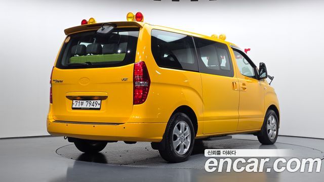 Hyundai Starex 2020 — photo 2