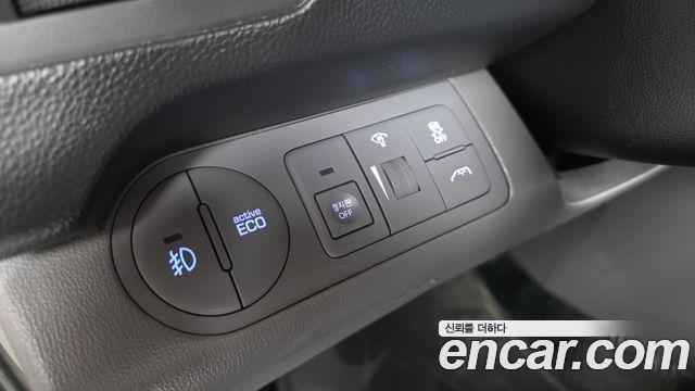 Hyundai Starex 2020 — photo 18