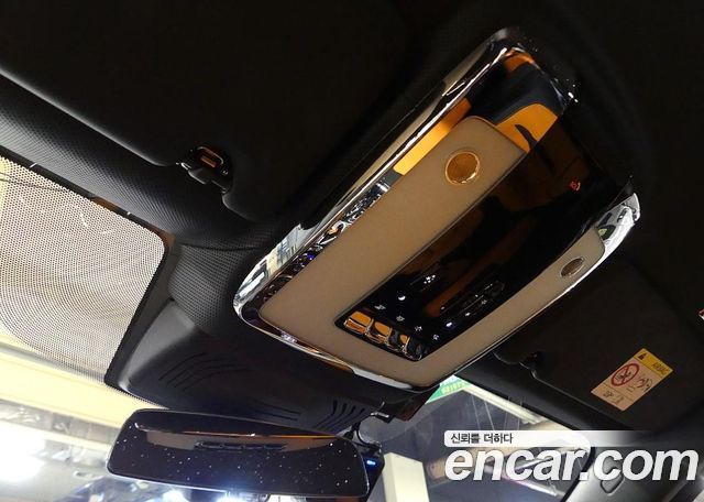 Rolls-Royce Ghost 2025 — photo 16