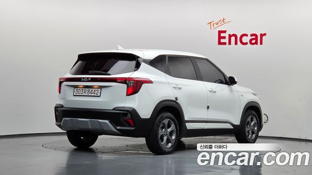 Kia Seltos 2023 — photo 2