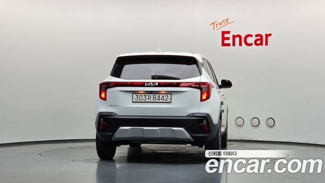 Kia Seltos 2023 — photo 4