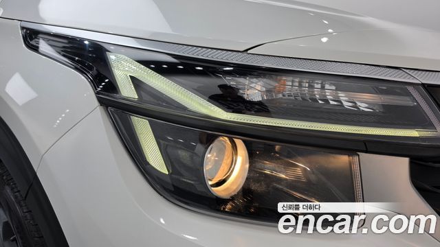 Kia Seltos 2023 — photo 8
