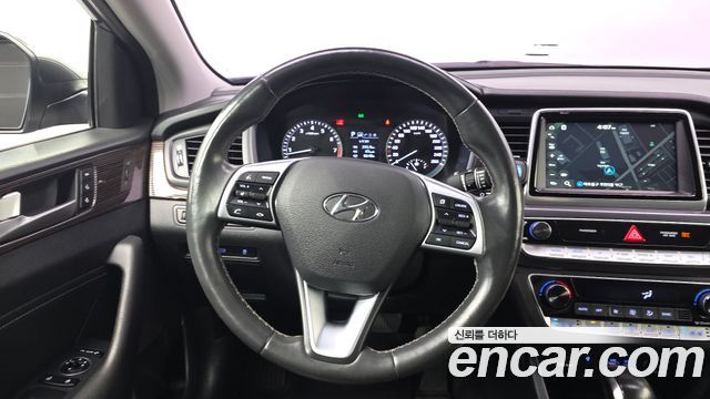 Hyundai Sonata 2019 — photo 13