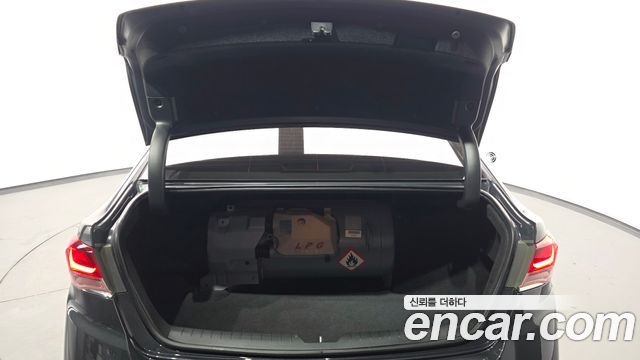 Hyundai Sonata 2019 — photo 20