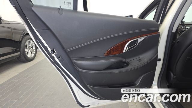 Chevrolet Korea Alpheon 2011 — photo 15