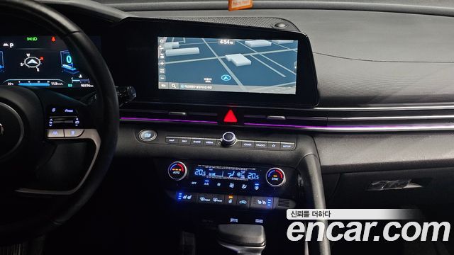Hyundai AVANTE 2021 — photo 14