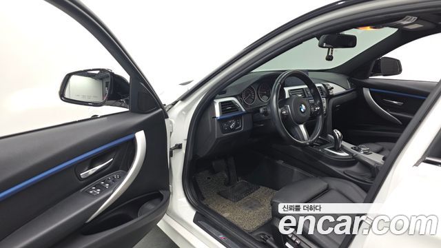 BMW 3-Series 2016 — photo 10