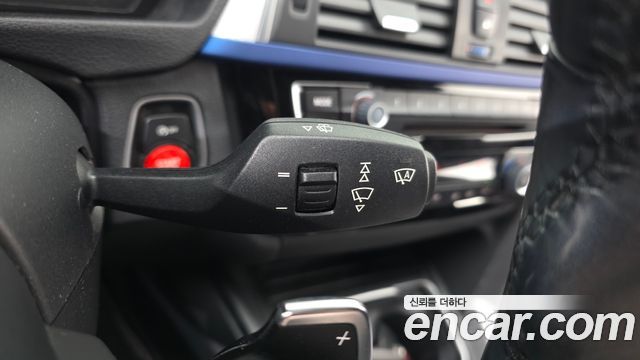 BMW 3-Series 2016 — photo 19