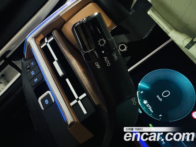 Hyundai Santafe 2024 — photo 12