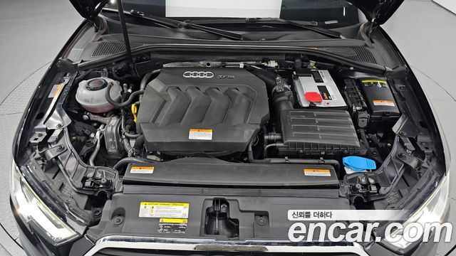 Audi A3 2018 — photo 6