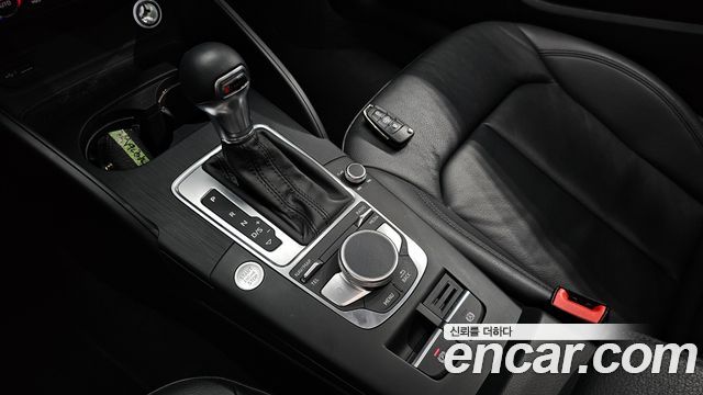 Audi A3 2018 — photo 12