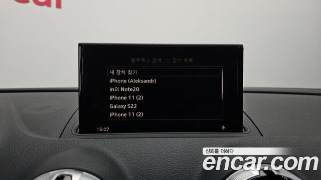 Audi A3 2018 — photo 28