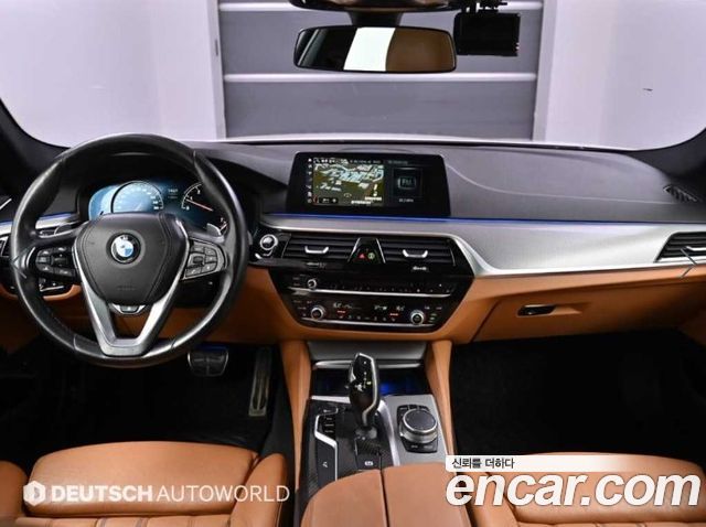 BMW 5-Series 2018 — photo 7