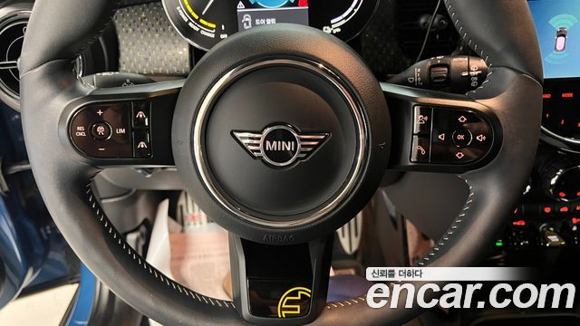 Mini Cooper 2024 — photo 12