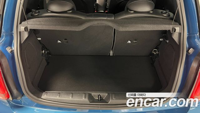 Mini Cooper 2024 — photo 17