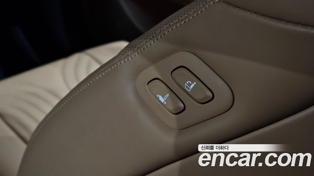 Genesis G80 2021 — photo 32