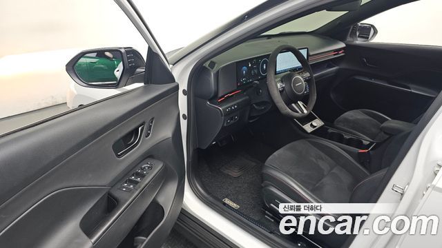 Hyundai Kona 2023 — photo 13
