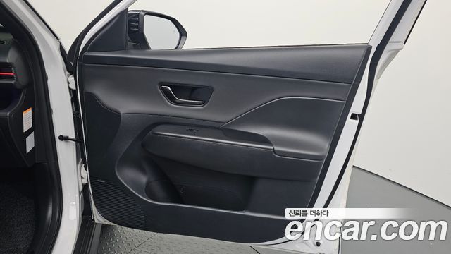 Hyundai Kona 2023 — photo 14