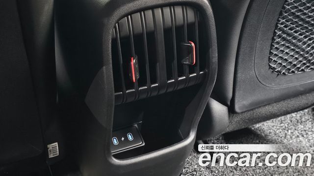 Hyundai Kona 2023 — photo 42