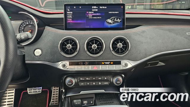Kia Stinger 2023 — photo 20