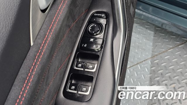 Kia Stinger 2023 — photo 24