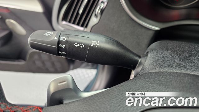 Kia Stinger 2023 — photo 25